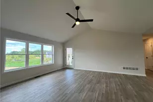 4703 Stevie Ave SW, Massillon, OH 44646 - Photo 3