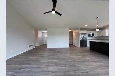 4703 Stevie Avenue SW, Massillon, OH 44646 - Photo 7