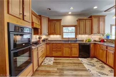 25785 Meadow Trail, Columbia Station, OH 44028 - Photo 15