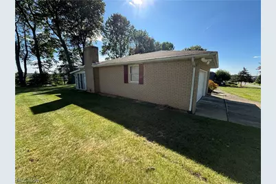 2014 Hillocke Street, Louisville, OH 44641 - Photo 7