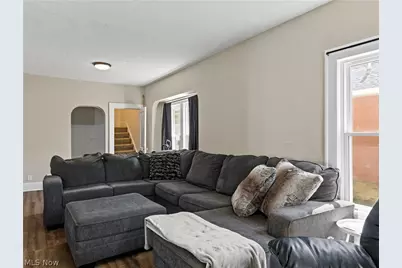 553 Wesleyan Avenue, Barberton, OH 44203 - Photo 5