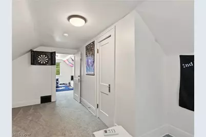 553 Wesleyan Avenue, Barberton, OH 44203 - Photo 13