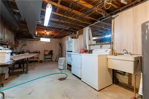 517 Winston Ave NE, North Canton, OH 44720 - Photo 33