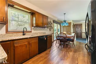 517 Winston Ave NE, North Canton, OH 44720 - Photo 13