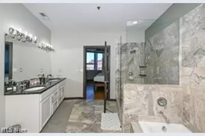 701 W Lakeside Avenue #608, Loveland, OH 44113 - Photo 21