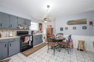 1117 N Main St, Akron, OH 44310 - Photo 29