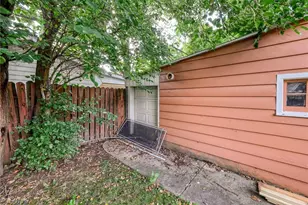1117 N Main St, Akron, OH 44310 - Photo 23