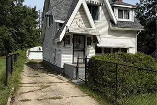 743 Bellevue Ave, Akron, OH 44307 - Photo 3