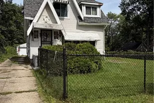 743 Bellevue Ave, Akron, OH 44307 - Photo 1