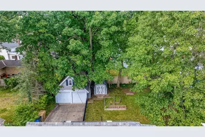 1721 Grant Avenue, Cuyahoga Falls, OH 44223 - Photo 3