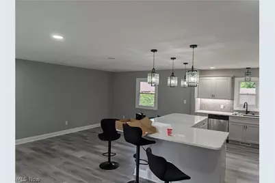 3246 E Waterloo Road, Akron, OH 44312 - Photo 9