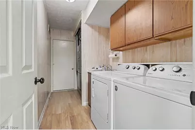 3508 E Prescott Circle, Cuyahoga Falls, OH 44223 - Photo 17