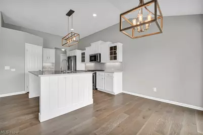 1621 Cadney Street NE, Canton, OH 44714 - Photo 5