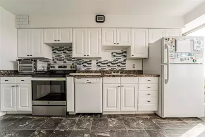 12520 Edgewater Drive #901, Oakwood, OH 44107 - Photo 19