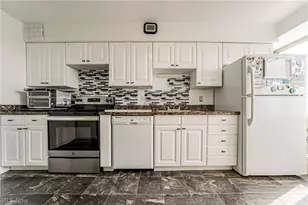 12520 Edgewater Dr, Oakwood, OH 44107 - Photo 19