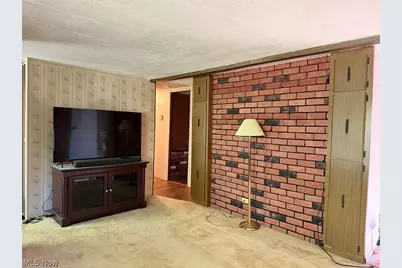 10182 Andora Road NE, West Chester, OH 44625 - Photo 9