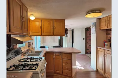 10182 Andora Road NE, West Chester, OH 44625 - Photo 11
