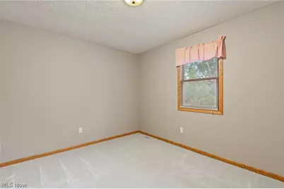 5688 Shallow Creek Avenue, Louisville, OH 44641 - Photo 33
