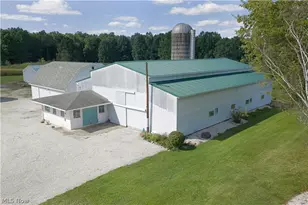 1325 Braceville Robinson Rd, Worthington, OH 44470 - Photo 15