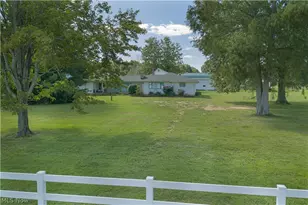 1325 Braceville Robinson Rd, Worthington, OH 44470 - Photo 11