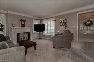 28618 Gilchrist Dr, Willowick, OH 44095 - Photo 13