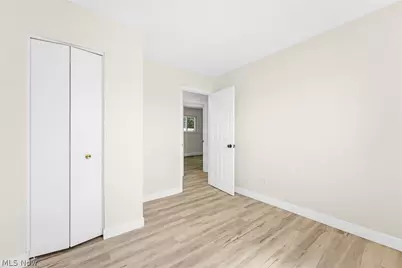 34297 W Point Drive, North Ridgeville, OH 44039 - Photo 19