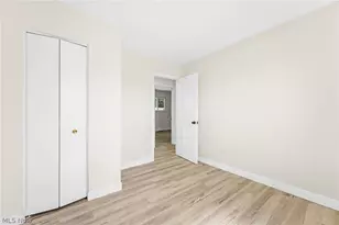 34297 W Point Dr, North Ridgeville, OH 44039 - Photo 19
