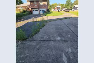 9031 Murray Ridge Road, Elyria, OH 44035 - Photo 9