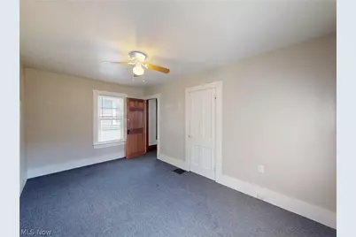 476 Rentschler Street, Akron, OH 44304 - Photo 13