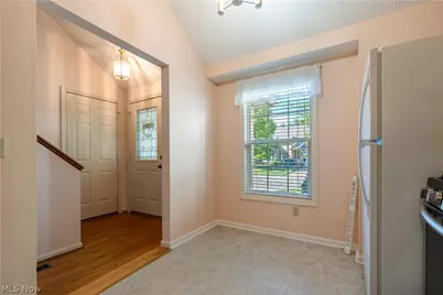 1534 Southpointe Circle NE, Canton, OH 44714 - Photo 7