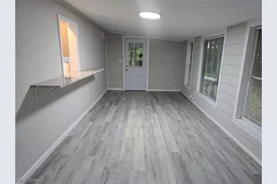1069 Ghent Road, Akron, OH 44333 - Photo 3