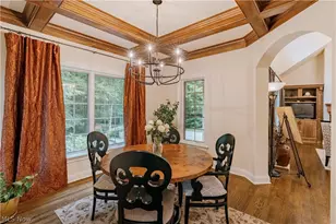 7734 Bainbridge Rd, Chagrin Falls, OH 44023 - Photo 17