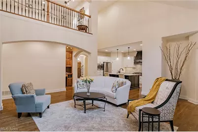 7734 Bainbridge Road, Chagrin Falls, OH 44023 - Photo 11
