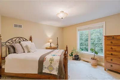7734 Bainbridge Road, Chagrin Falls, OH 44023 - Photo 31