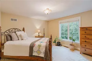 7734 Bainbridge Rd, Chagrin Falls, OH 44023 - Photo 31