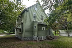385 Campbell St, Akron, OH 44307 - Photo 7