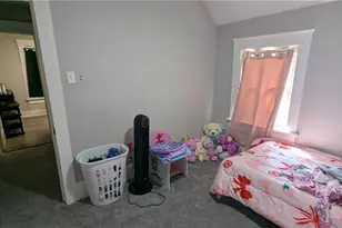 385 Campbell St, Akron, OH 44307 - Photo 29
