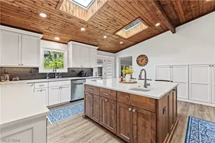 18050 Elliott Dr, Chagrin Falls, OH 44023 - Photo 15