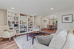 18050 Elliott Dr, Chagrin Falls, OH 44023 - Photo 7