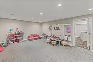 18050 Elliott Dr, Chagrin Falls, OH 44023 - Photo 25