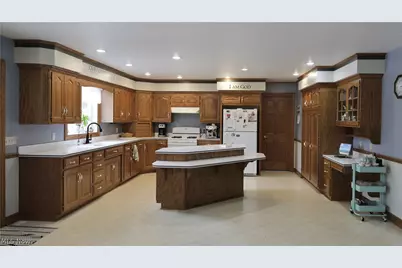 7174 Township Road 604, Millersburg, OH 44654 - Photo 9