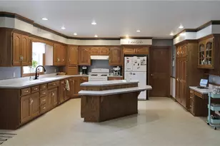 7174 Township Rd 604, Millersburg, OH 44654 - Photo 9