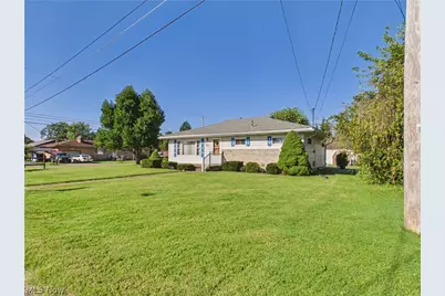 925 Belrock Avenue, Belpre, OH 45714 - Photo 3