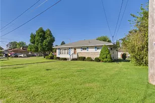 925 Belrock Ave, Belpre, OH 45714 - Photo 3