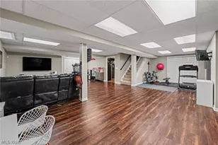 9803 Burton Dr, Twinsburg, OH 44087 - Photo 37