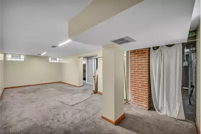 17429 Scottsdale Boulevard, Huber Heights, OH 44120 - Photo 35