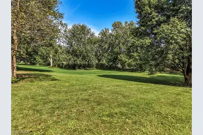 2573 Stonecreek Drive, Akron, OH 44320 - Photo 7