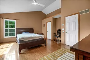 2573 Stonecreek Dr, Akron, OH 44320 - Photo 21