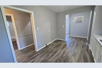 810 E 157th Street, Loveland, OH 44110 - Photo 23