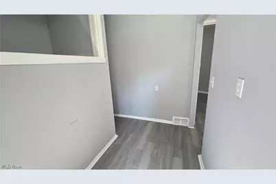 810 E 157th Street, Loveland, OH 44110 - Photo 31